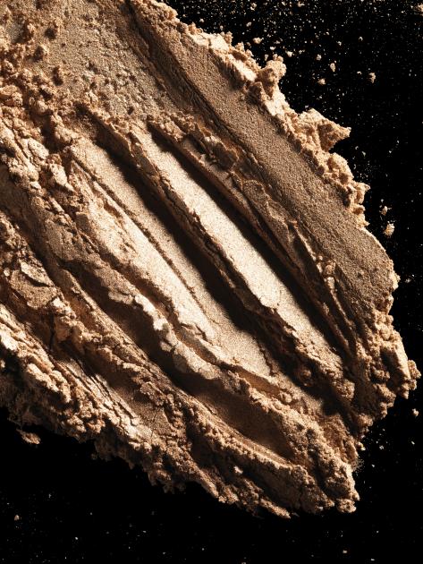 Armin Zogbaum Cosmetic Powder Detail