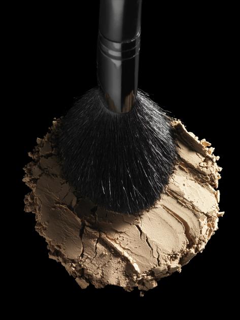 Armin Zogbaum Cosmetic Powder and Brush