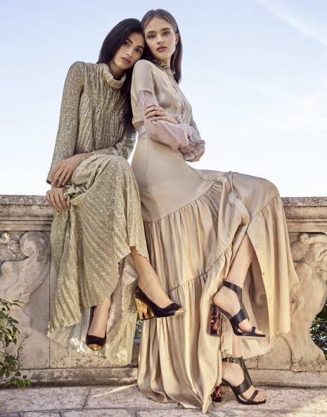 Fashion Photographer Andreas Ortner Aigner SS20 Two Girls Sitting Fashion Advertising