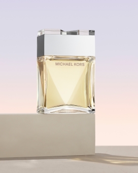 Still Life Photographer New York Armin Zogbaum Michael Kors Signature Fragrance Estée Lauder 01 Beauty