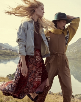 Fashion Photographer NYC Andreas Ortner Free People Holiday Campaign Two Girls Walking Closeup